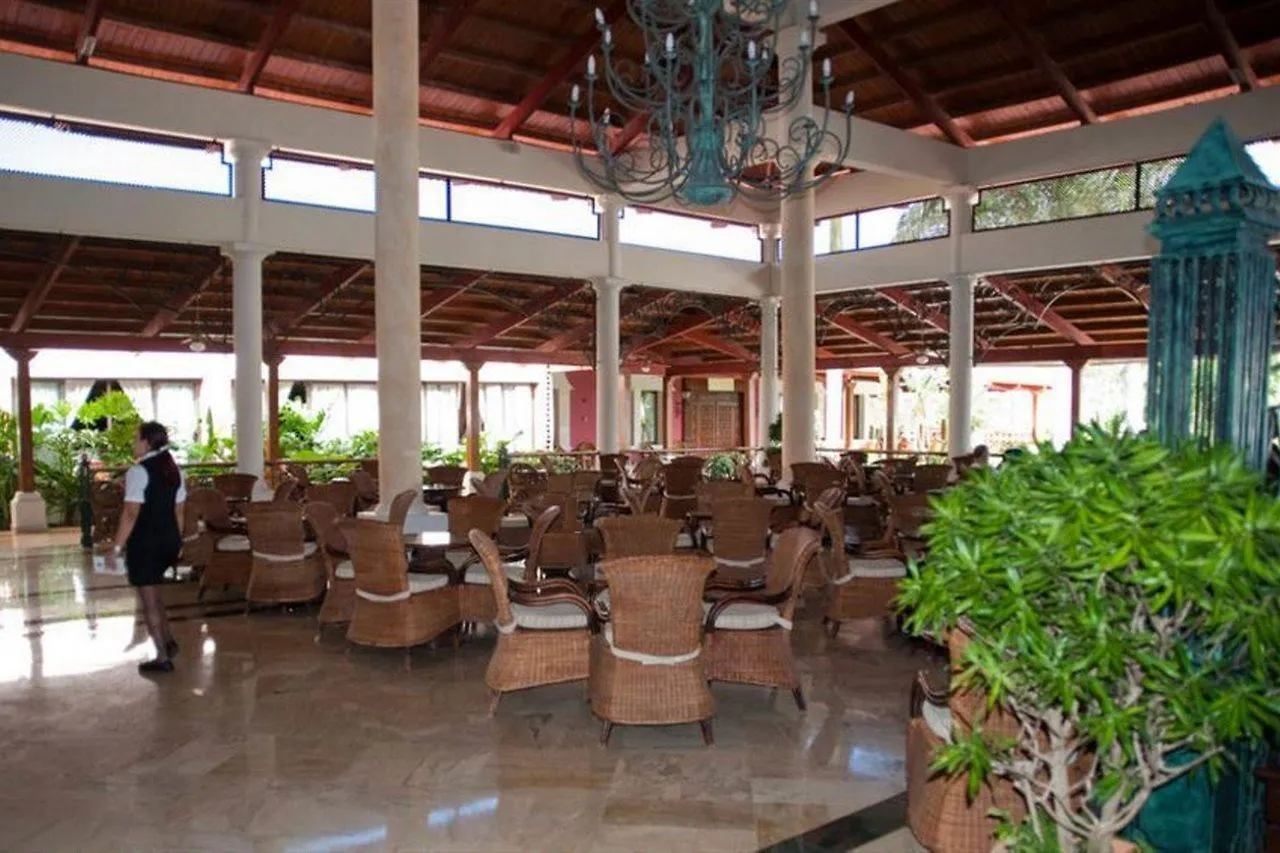 Bahia Principe Grand Punta Cana 5*,